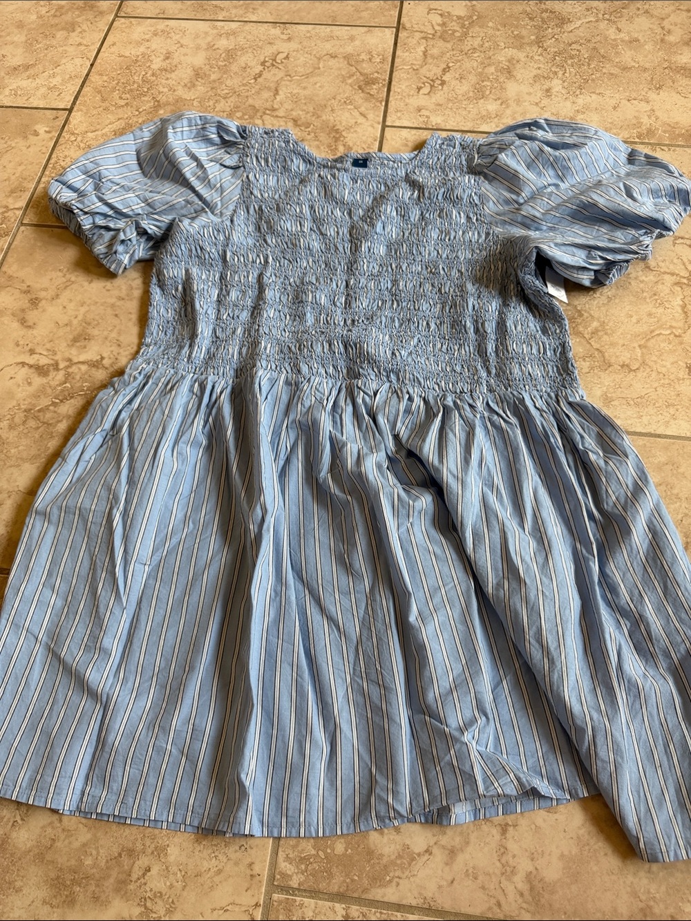 NWT old Navy 2X blue striped dress with smocking